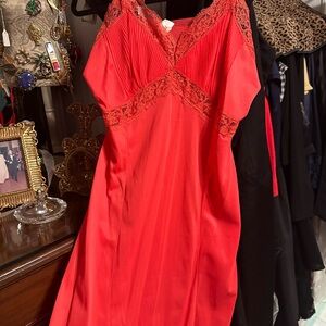 American Vintage Red Lace Chemise